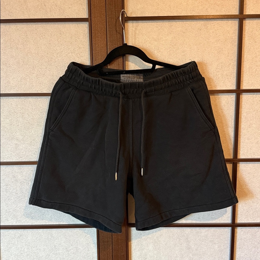 Abercrombie & Fitch Essential Short - Black